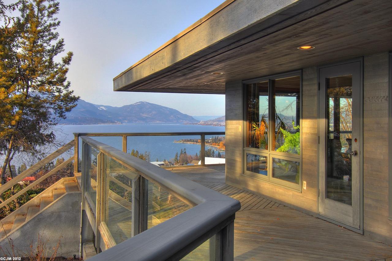 Summerhill Estate House Bed & Breakfast Kelowna Exterior photo